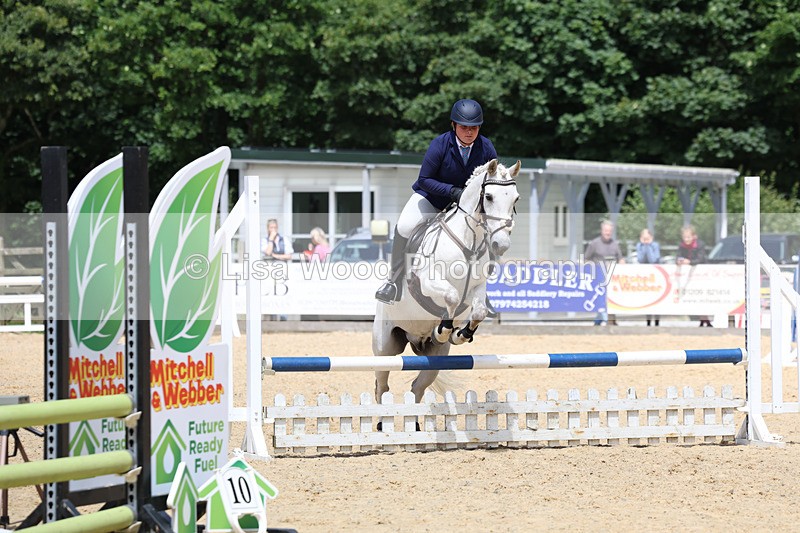 3E7A2234 - Class 4: 70 -75cm Part A