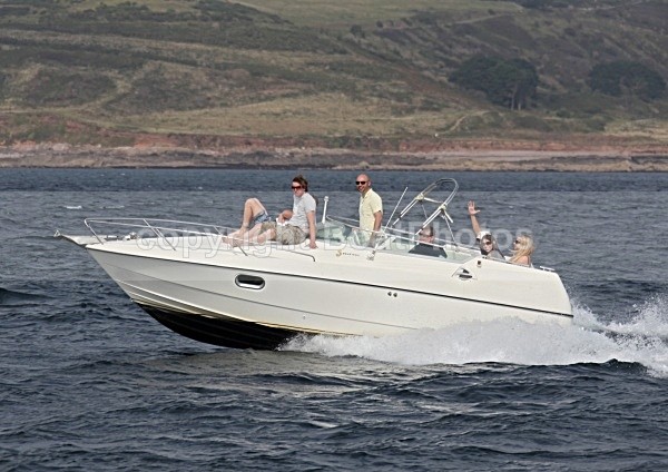 090919 LAMANDIERE IMG_7522 - Motorboats - Open