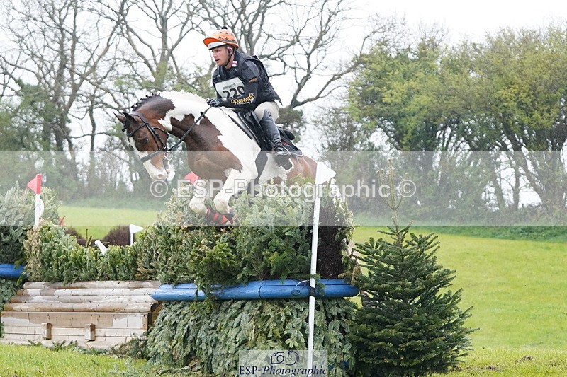 250418-143336-05266 - 220-Theo.Funnell-CARLOMAN.C