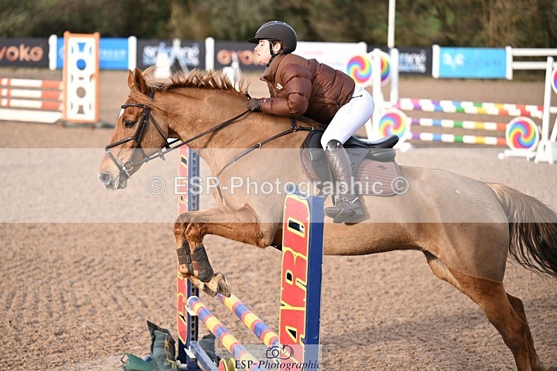 251205-094921-00051 - Cls 2 Snr British Novice and 90cm