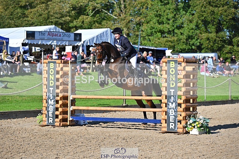 241027-120243-17112 - 413-Sophie.Westmore-CALCOURT.LEONARDO