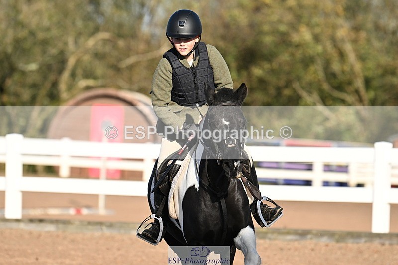 241026A-103359-00185 - SAT Cls 3 Pony Intro 70cm