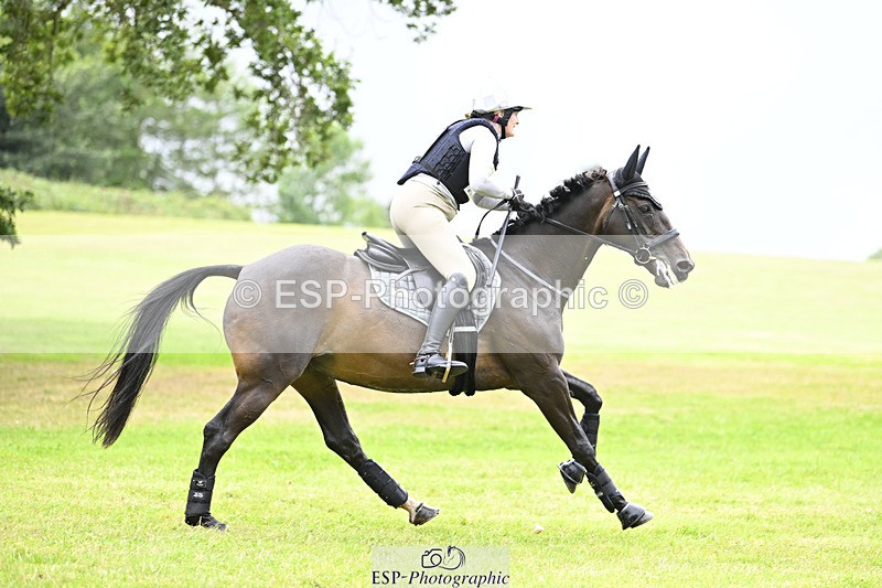 240825X-172308-37729 - 80cm XC 16.30 to 17.30