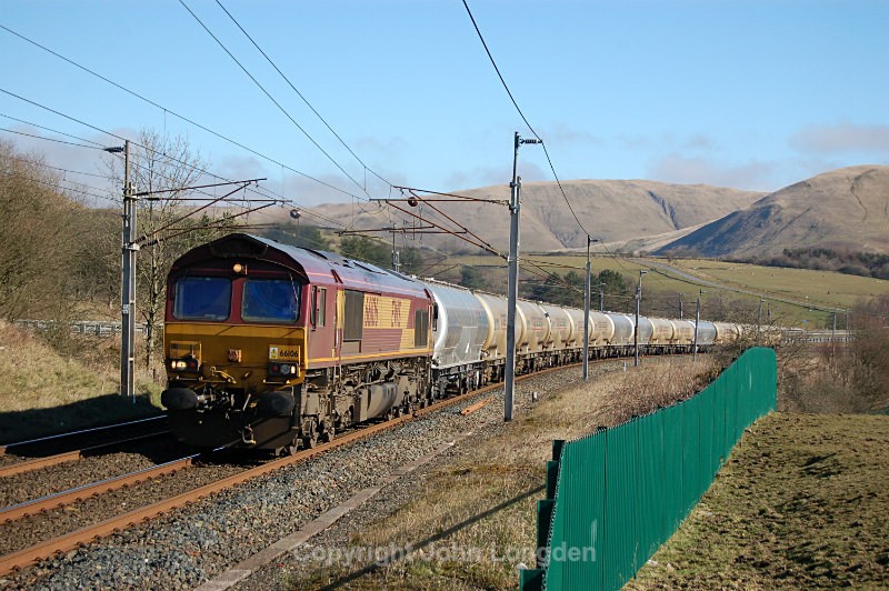 JL - 18.3.16 66106 6M00 Mossend - Clitheroe, Beckfoot - West Coast Main Line (north to south)