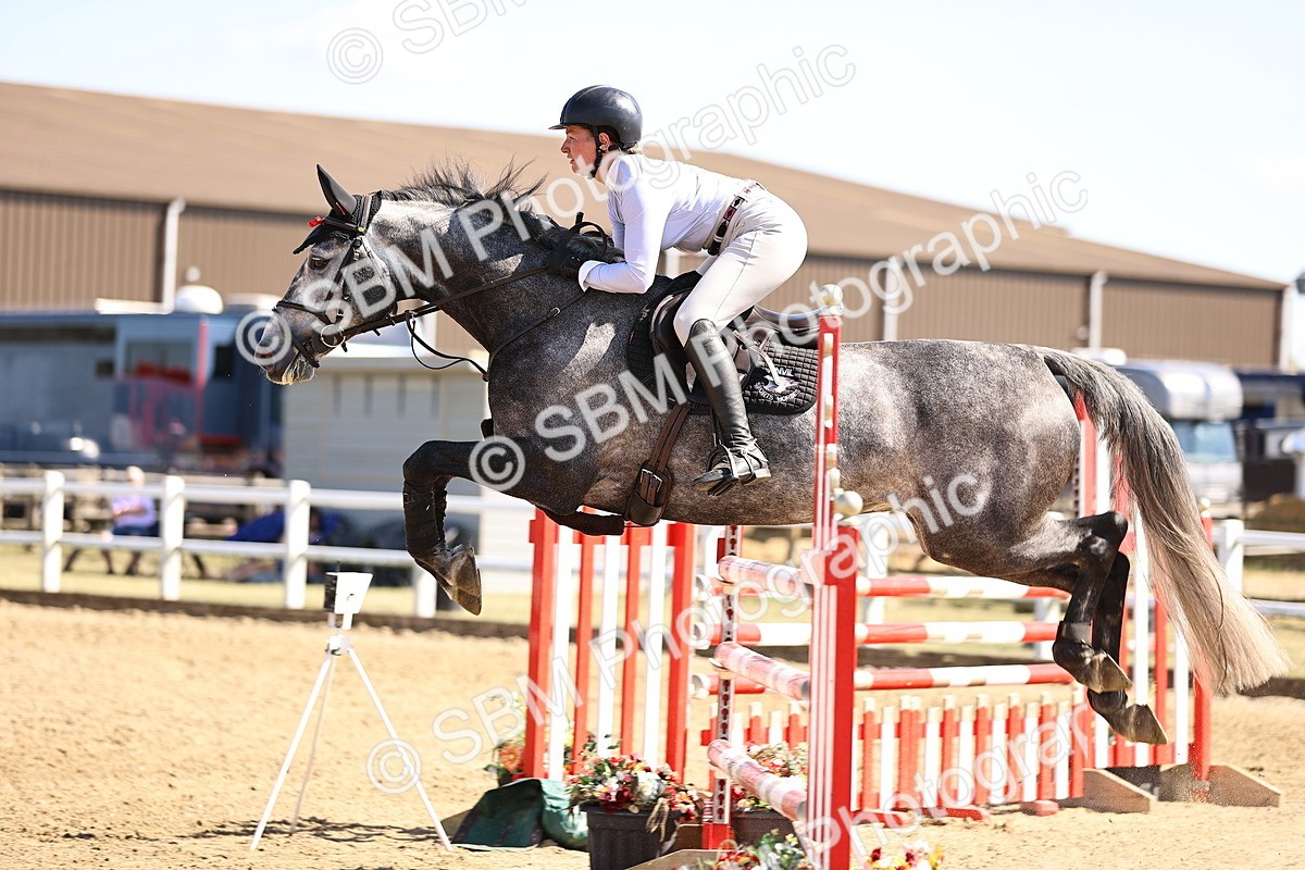 SBM_015440 - Class 16 - Senior foxhunter - 1.20m Open