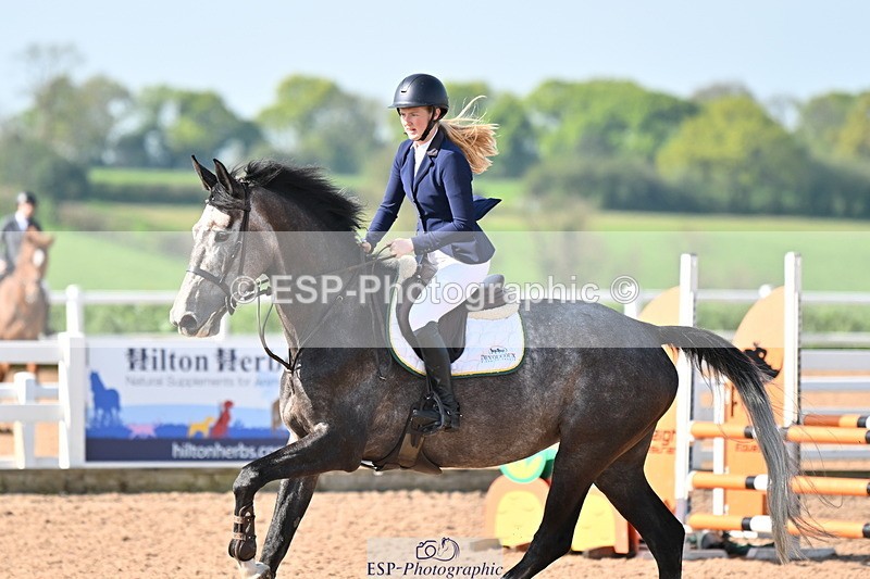 240509A-093729-00188 - Cls 1 British Novice and 90cm Open