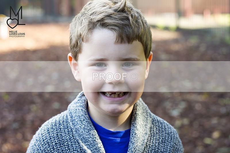 Family Photoshoot Millie Loves Louis Photography 15 - Location Photoshoots