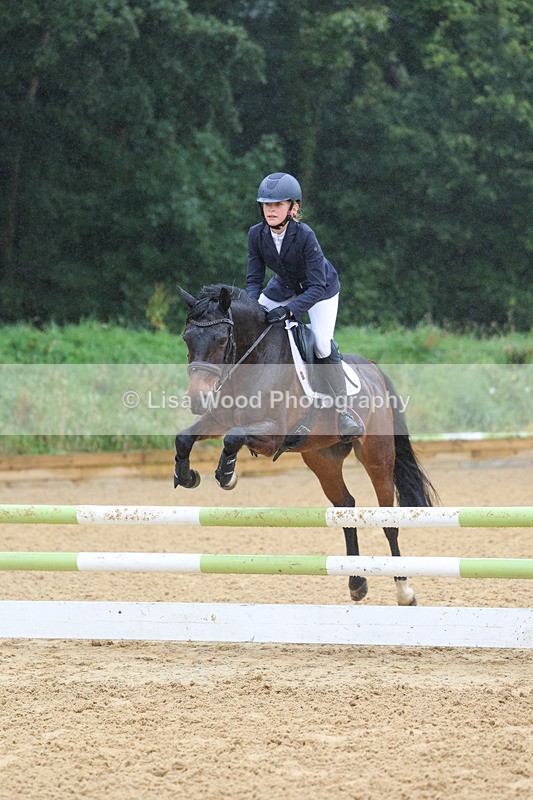 3E7A9005 - Class 4: Pony British Novice/80cm open
