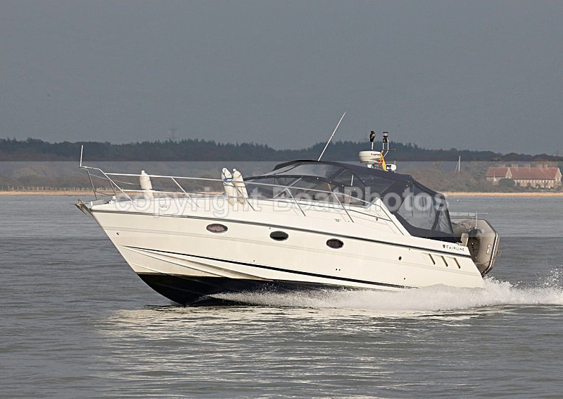 131116 QUAY PUP FAIRLINE TARGA 30 WT7A3658 - Motorboats - Open