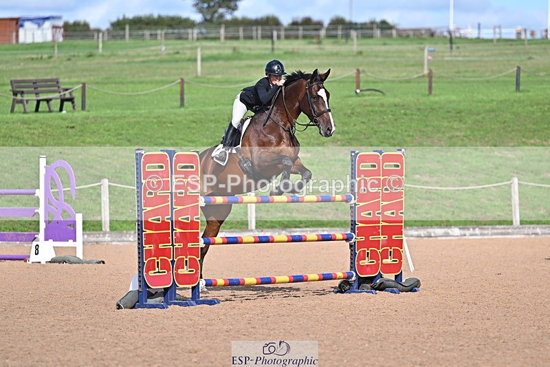 260923B-151641-00945 - Cls 06 Snr Fox & 1.20m Open
