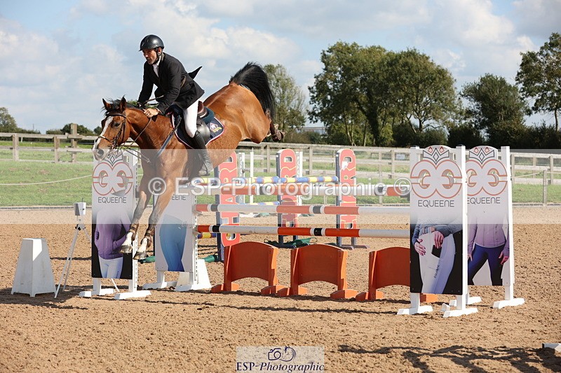 230915A-142911-02586 - Cls 5 National 1.40m