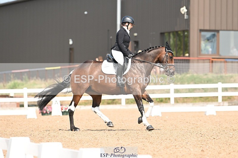 250816-132735-04834 - 083-Emily.JarvisCriafol.Two.Tone.Tequila