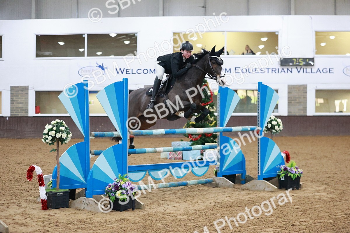 SBM_001230 - Class 5 - Senior Foxhunter 1.20m
