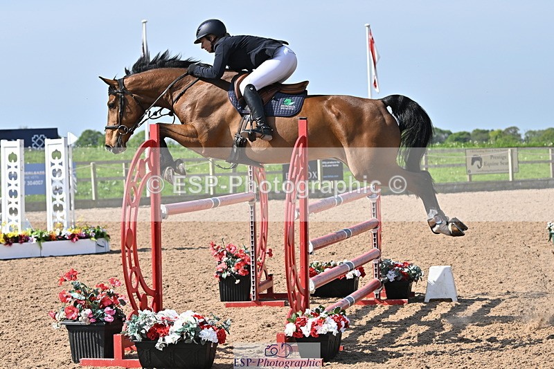 240509A-100635-00771 - Cls 8 Foxhunter