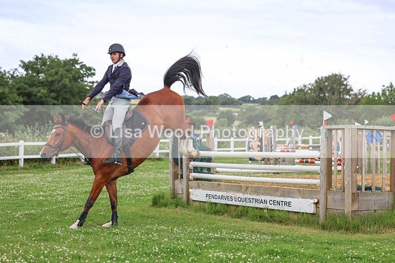 3E7A4002 - Class 6: Hawkins Motors Senior 1.00m Derby