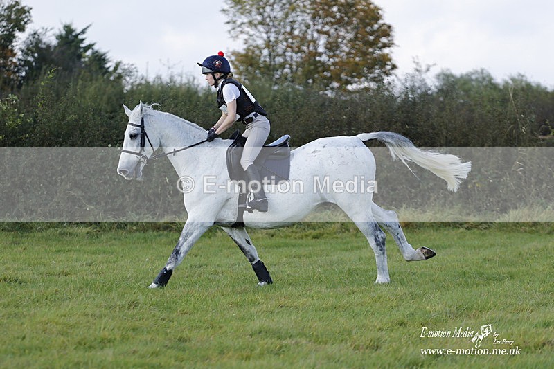  WWHT 171021 3976 - Open (1.00m)  17/10/21