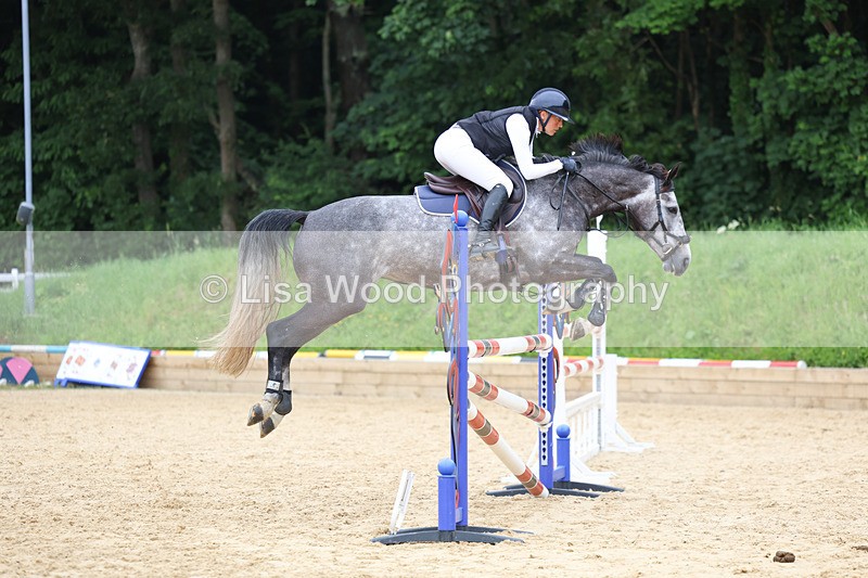 3E7A6459 - Class 8: Senior Newcomers/1.10m open