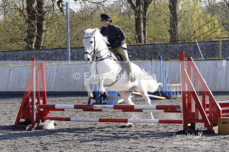 _EST0211 - Bourne Valley Riding Club Winter Showjumping 27/03/22