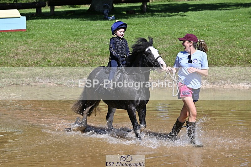 240728B-111627-01386 - Gemma's Group XC