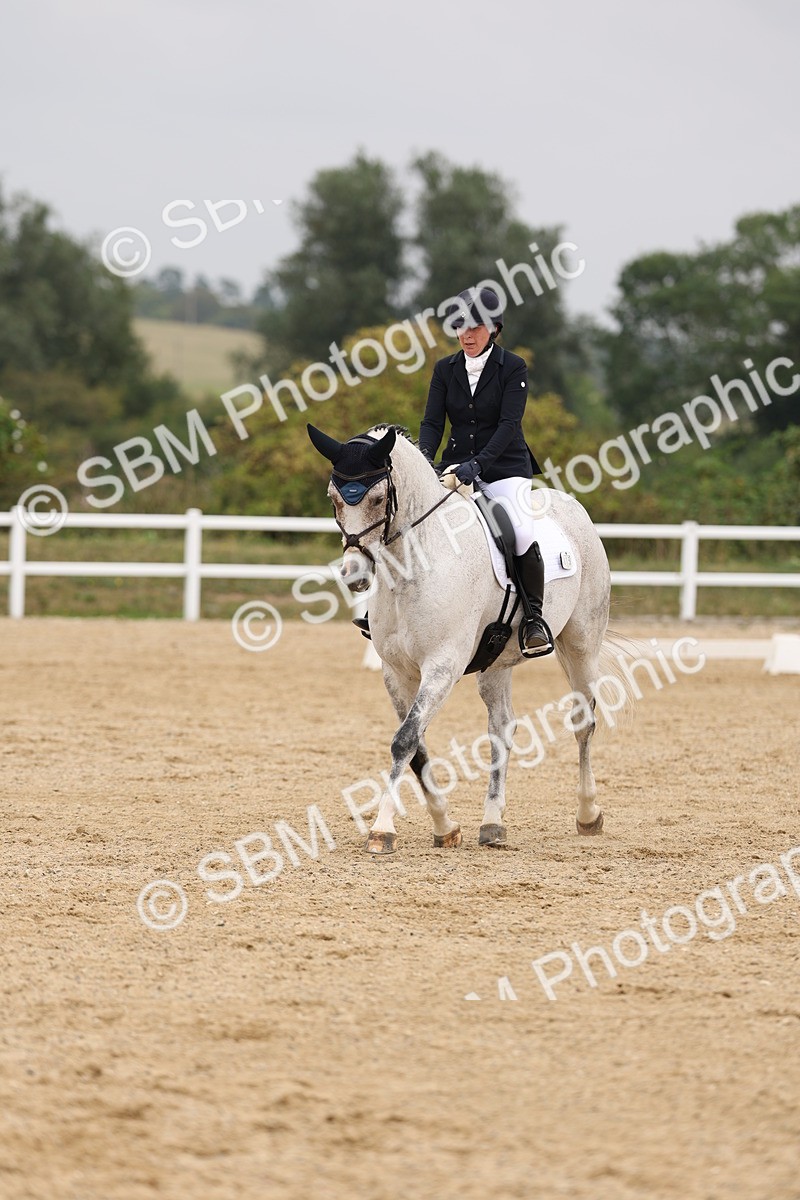 SBM_01623 - Class 9 - Novice 27 Champs