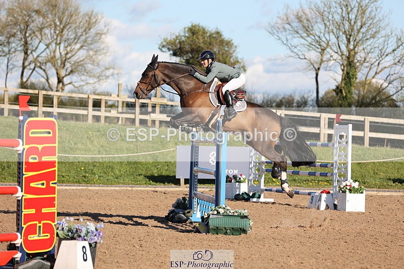 240419A-174324-09949 - Cls 10, 2 Star Big Tour 145cm  Break to End