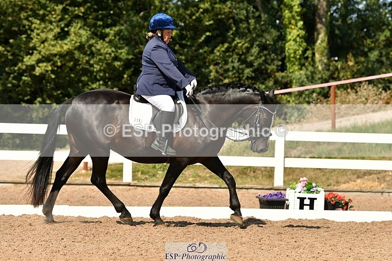 250817-150148-10373 - 219-Carron.SaundersSelene