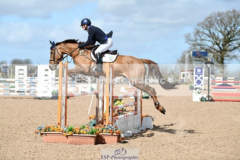 250328-111558-00713 - Cls 2 Snr Newcomers