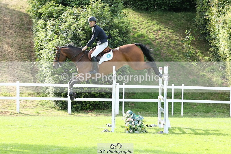 250704A-172011-12400 - Cls 18 Snr 1.40m Grand Prix