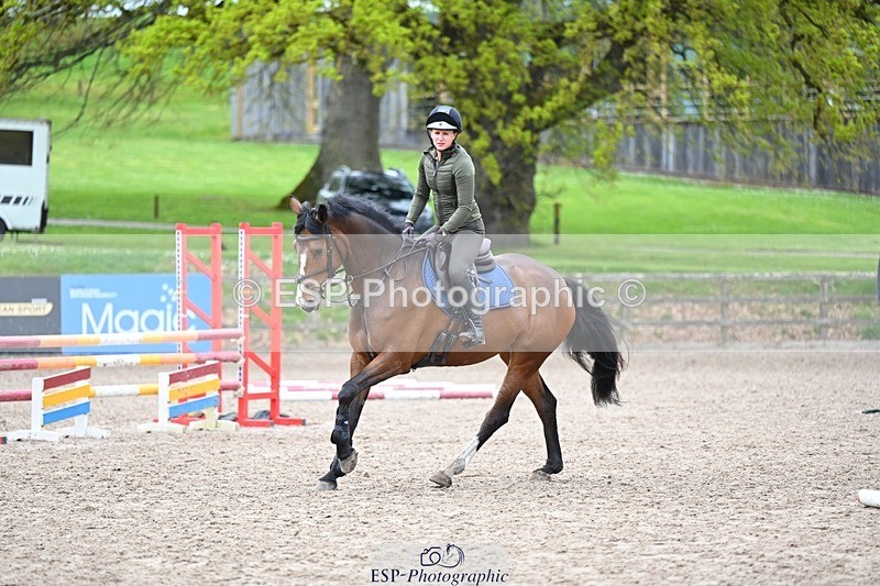 240411-160334-00715 - Group 4 SJ