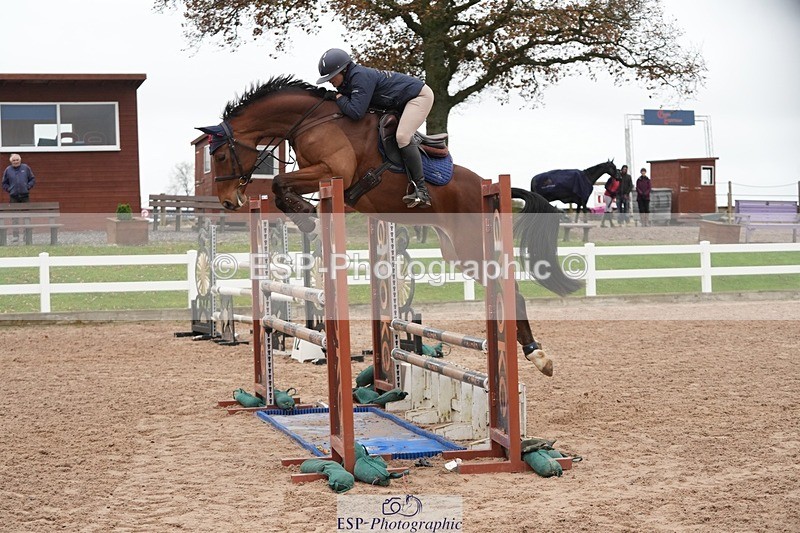 251109-110720-03483 - Cls 20 Newcomers and 1.10m Open