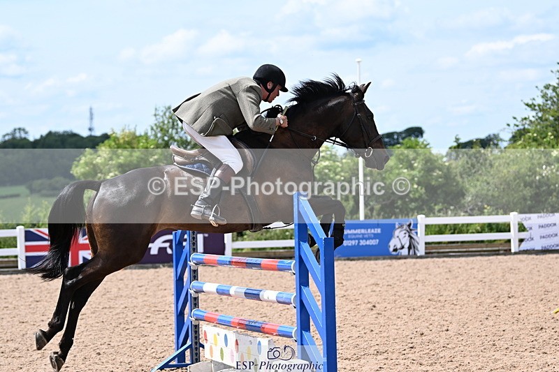 240619A-143410-00642 - Cls 4 Snr Newcomers and 1.10m Open