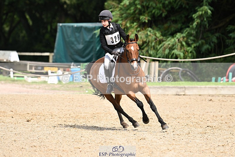 240824X-124824-25626 - 70cm Jump Off