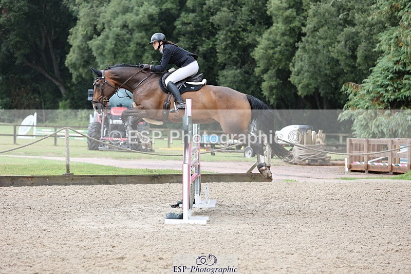 250831A-131552-10279 - Cls 42 Snr 1m Grand Prix