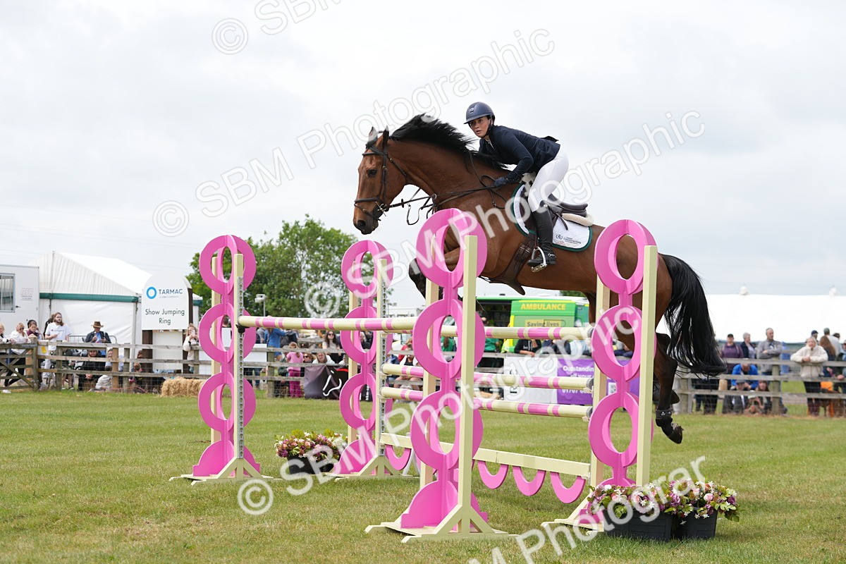 SBM_06563 - Class 202 - National 1.40m Open