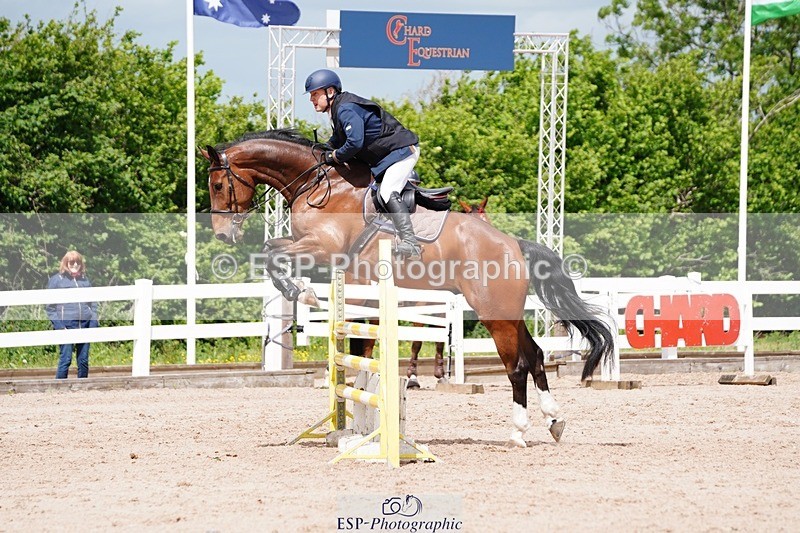 250525-115342-09307 - Cls 33 A&B Snr Disc & 1.00m Open