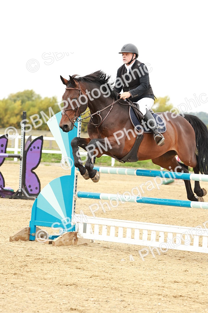 1I0A7704 - Class 4 - Senior Newcomers 1.10m