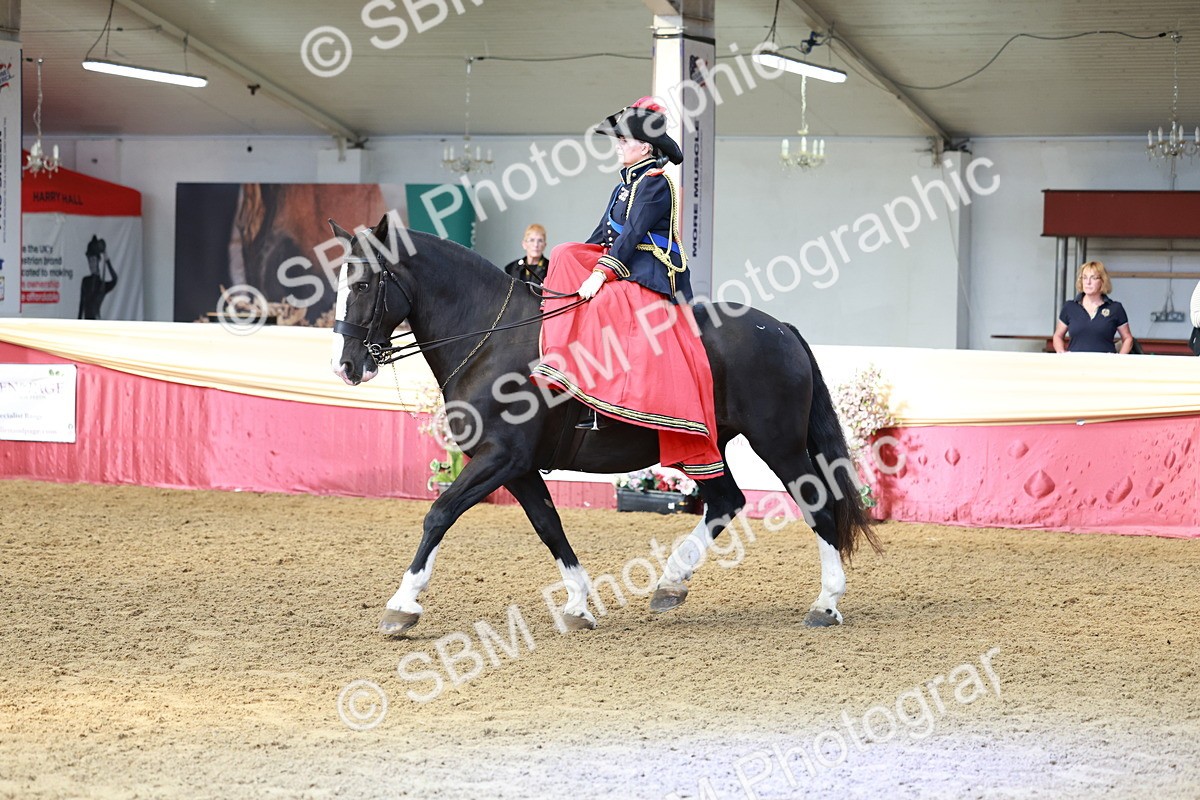 SBM_13611 - Class 105 - Ridden Costume - Side Saddle