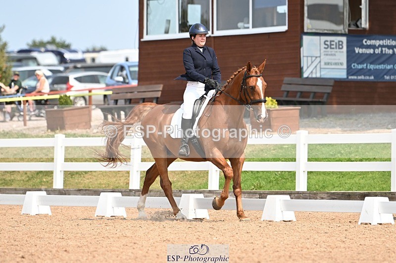 250816-134144-04892 - 080-Elizabeth.StoneZiggy