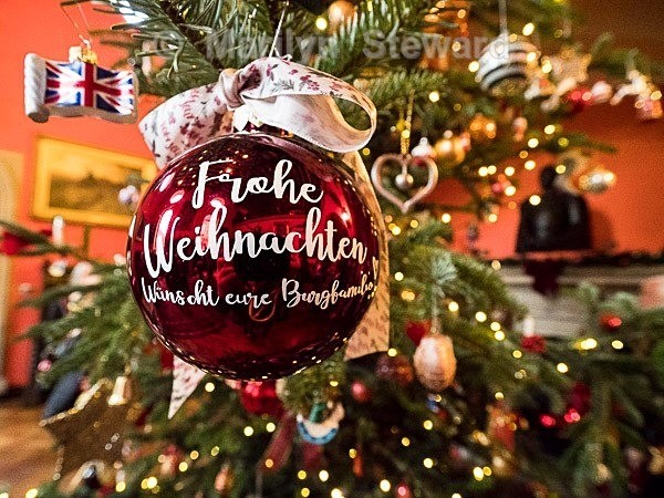 Happy Christmas tree decoration -32 - Budapest to Amsterdam in Autumn