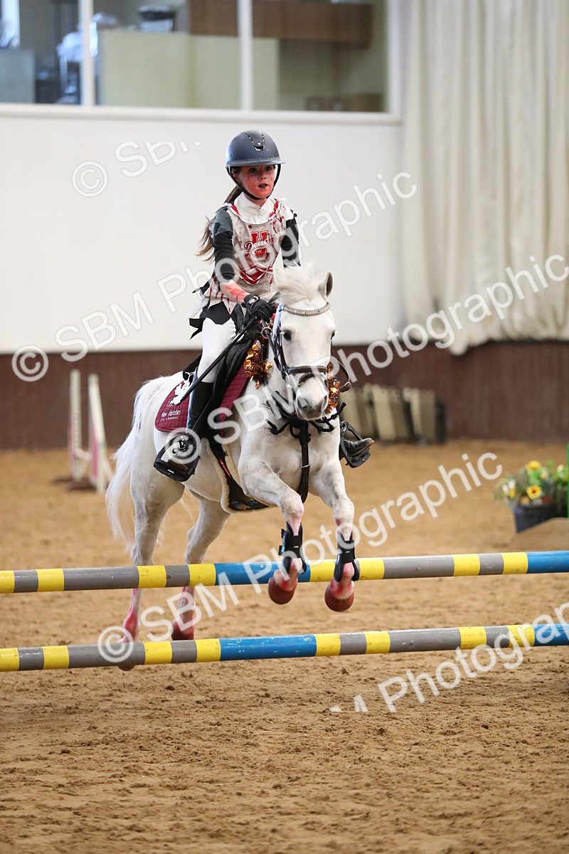 SBM_001376 - Class 3 - Horse & Hound
