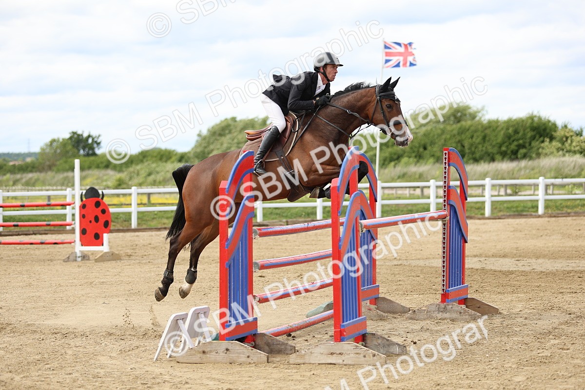 SBM_001206 - Class 5 - Senior Foxhunter - 1.20m