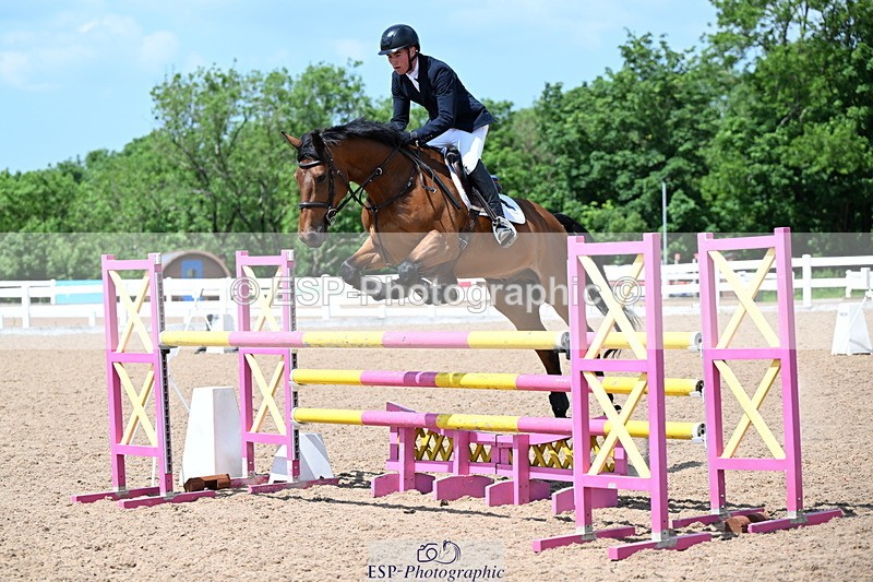 240605A-143543-00759 - Cls 4 Newcomers and 1.10m Open