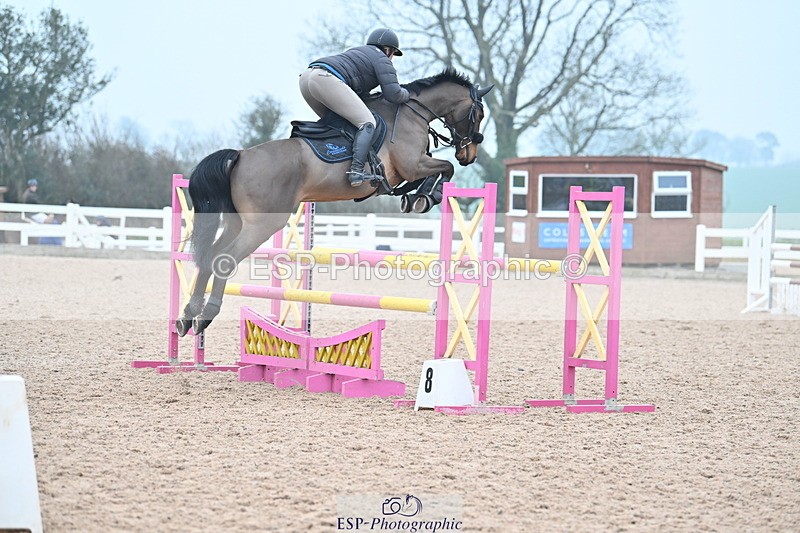 240113A-124000-02025 - Cls 12 Newcomers and 1.10m Open