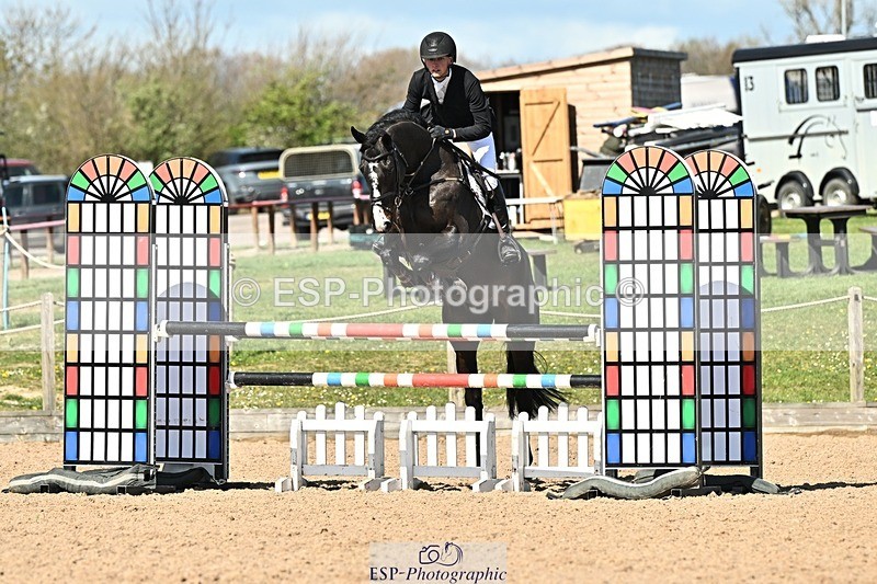 250416-152557-01728 - Cls 6 Foxhunter and 1.20m