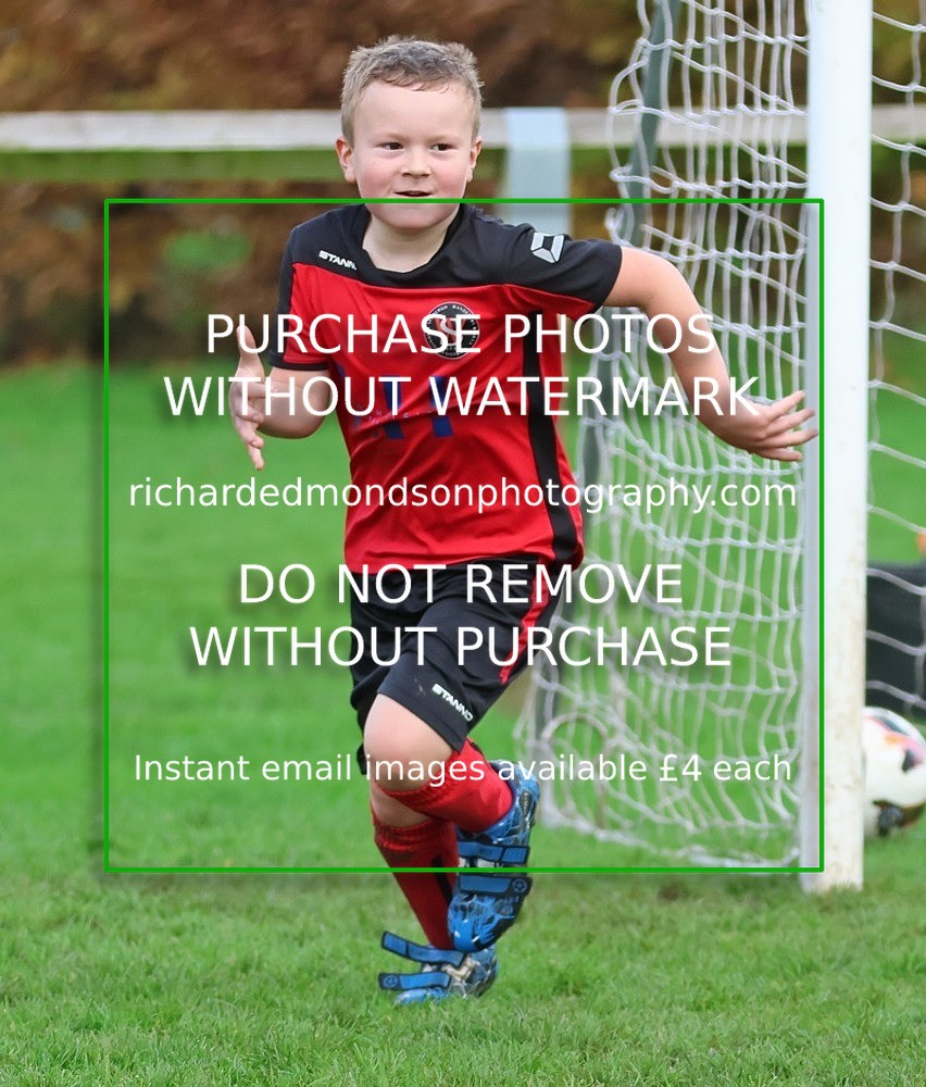 533A3243 - Kendal Utd U8's vs Sedbergh Wanderers Juniors U8 (8/11/25)