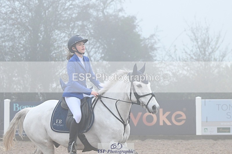 251115-113607-00238 - Cls 9 Pony Newcomers and 1m Open