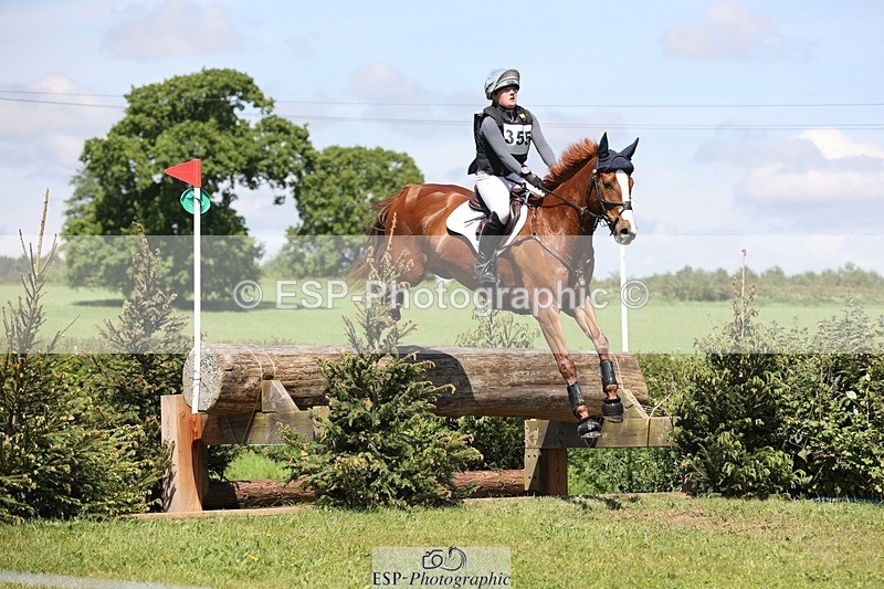 240525-113044-12600 - 355-GLOBAL_EXOTIC-Jemima_Stratton