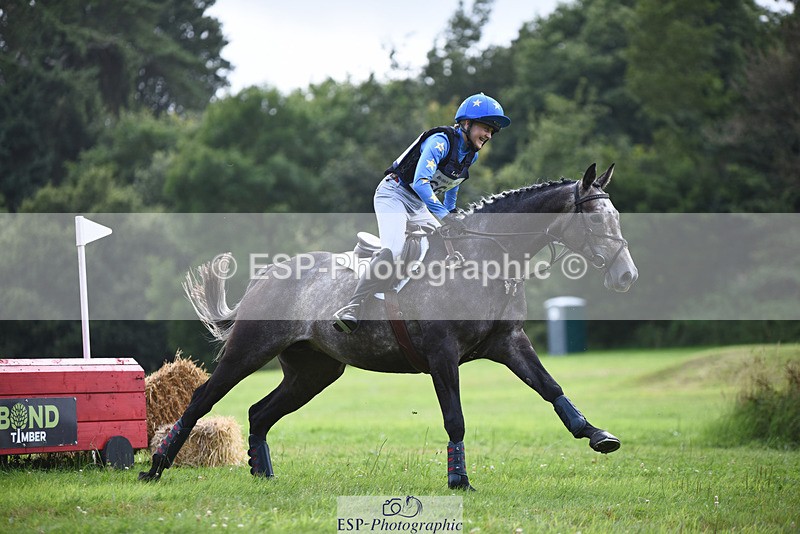 240804-162230-18572 - 669-Maisy_Miller-HEADDON_SWAN_SONG