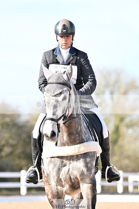 240324A-150241-04143 - Novice 27, 14.30 to 15.25