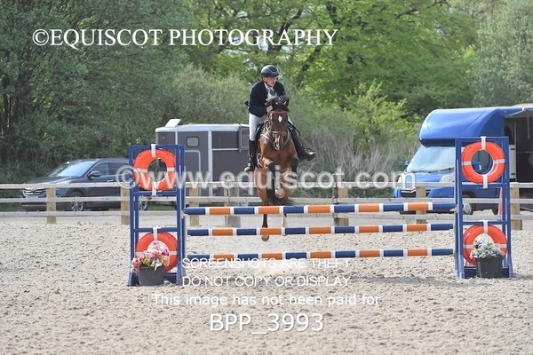 BPP_3993 - CLASS 9 - FRI - Senior Newcomers/ 1.10m Open